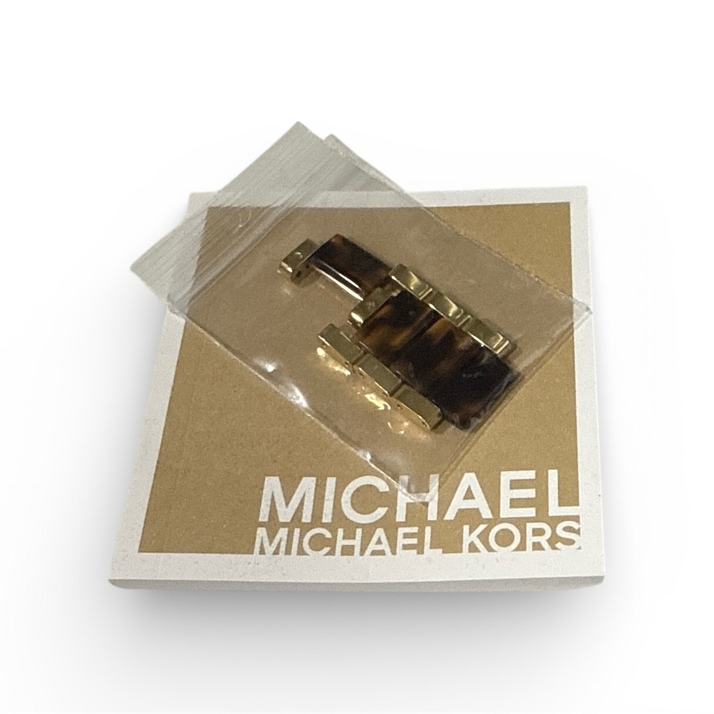 (MT433) Michael Kors Gold Chronograph Watch - Picture 6 of 6